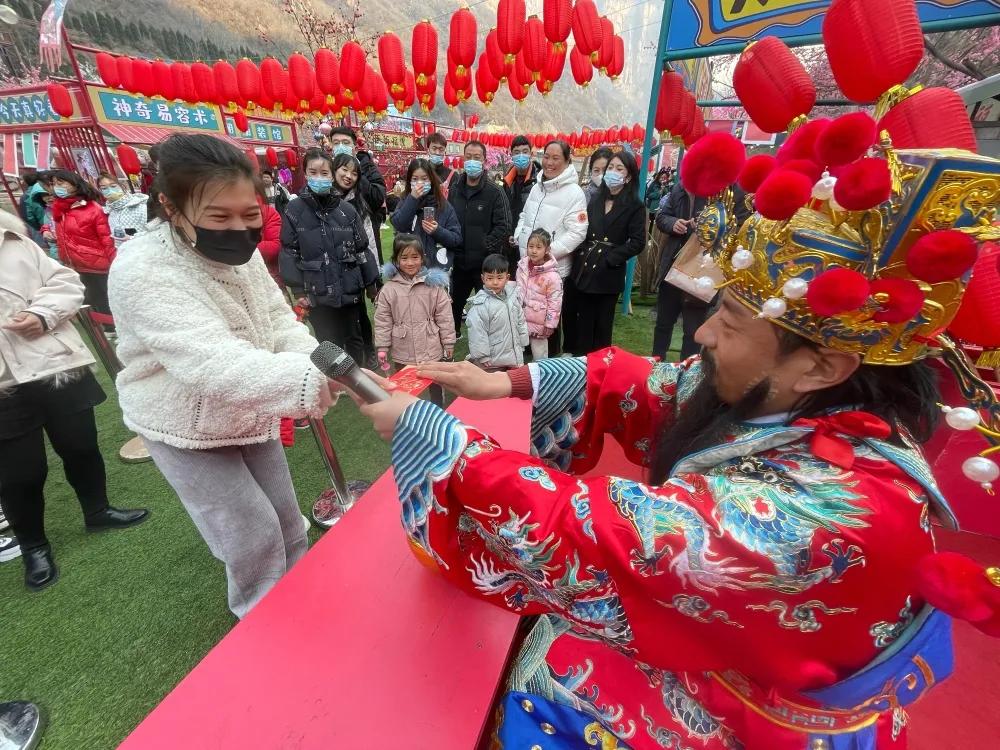 各地冰雪旅游热度攀升 丰富产品促消费